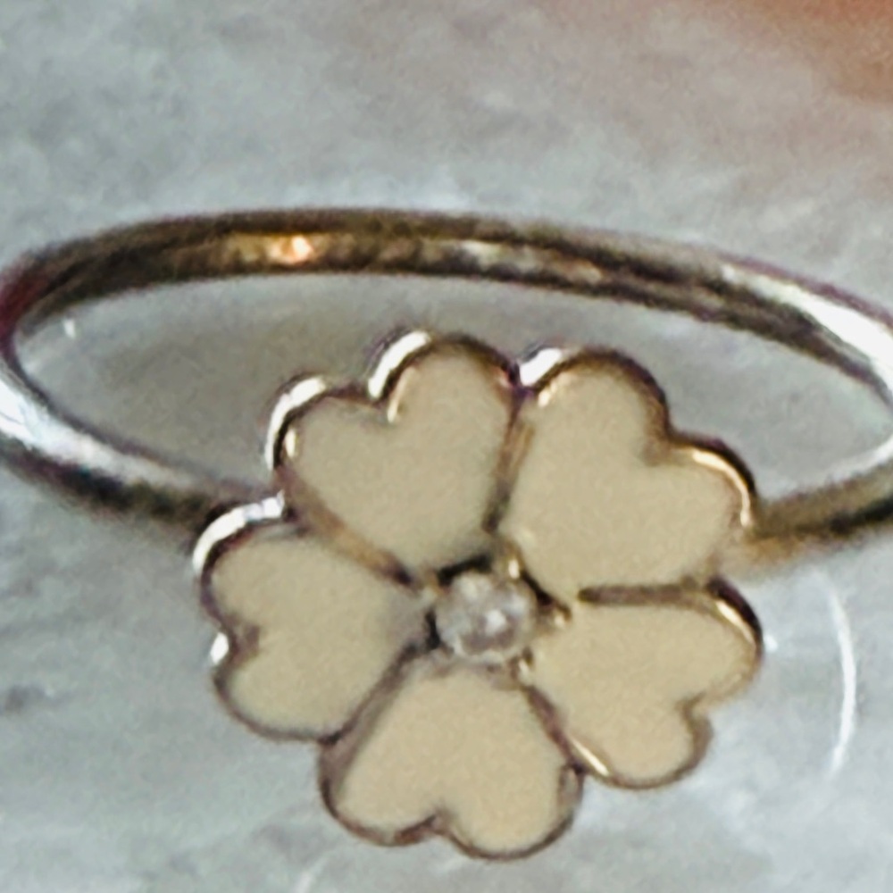 PANDORA Primrose Ring size 8.5